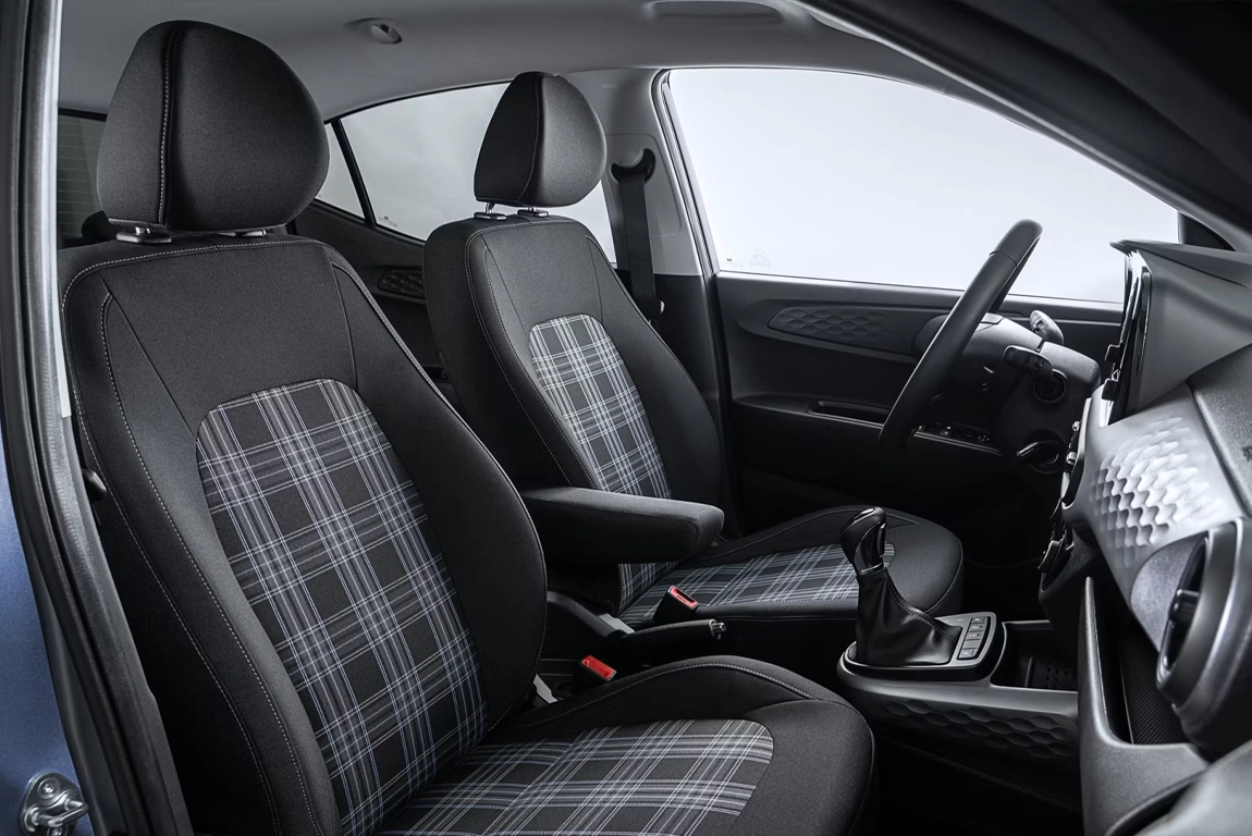 BPM Cars Hyndai i10 - Vue interieur avant