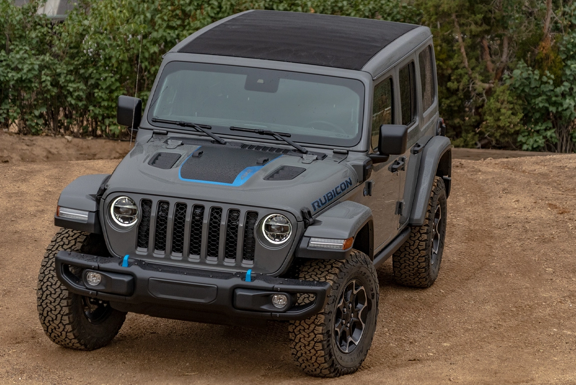 BPM Cars Jeep Wrangler 4xe offroad