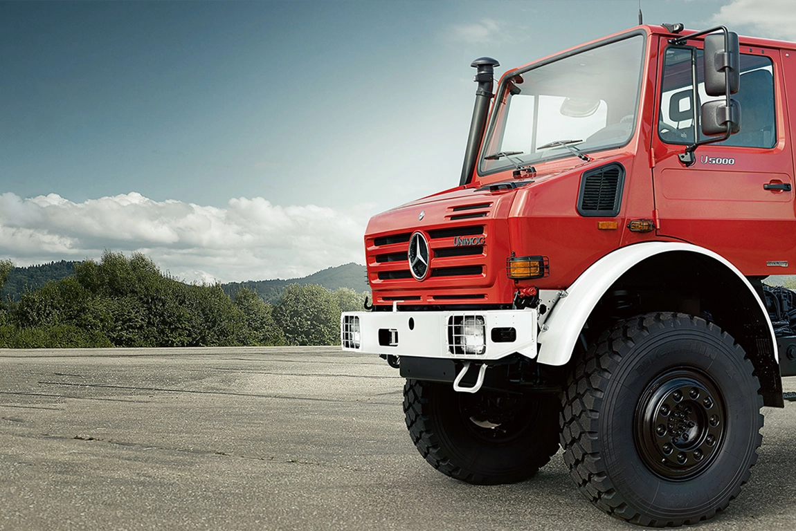 BPM Cars - Unimog - vue rouge