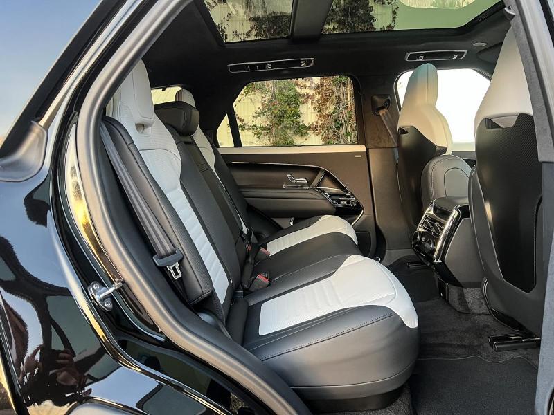 Image LAND-ROVER Range Rover Sport 4.4 P635 635ch MHEV Dynamic SV Edit One Obsidian Black Gloss