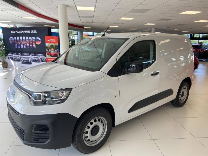 Photo FIAT Doblo Fg M 800kg Electrique 136ch Batterie 50 kWh Cabine Moduwork 3 places Pro Lounge Connect
