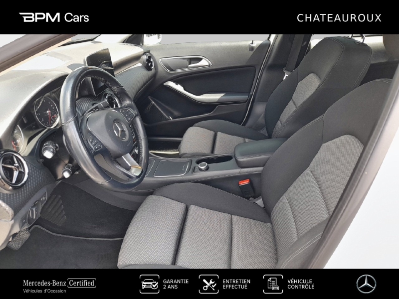 Image MERCEDES-BENZ GLA 180 122ch Intuition 7G-DCT Euro6d-T