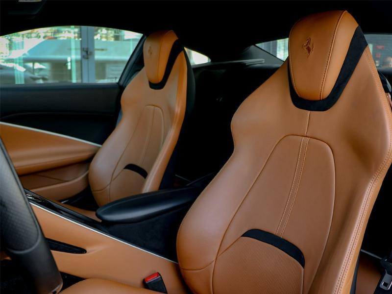 Image FERRARI Roma 
