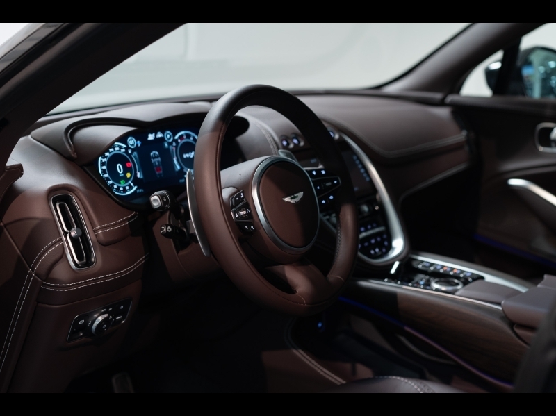 Image ASTON MARTIN DBX 4.0 V8 biturbo 550ch BVA9